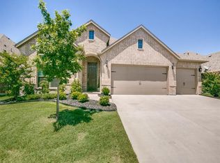 608 England St, Fate, TX 75189