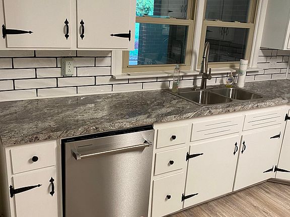 New kitchen flooring and appliances.