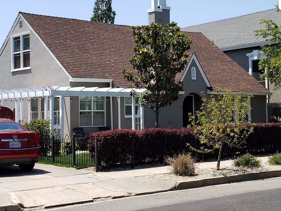 2nd image of 325 Elefa St