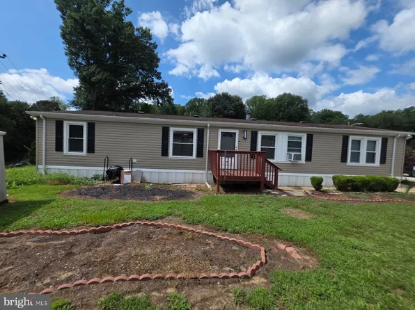 146 Patuxent Mobile Est, Lothian, MD 20711