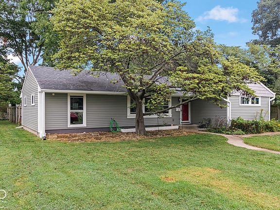 2nd image of 1204 Orchard Ln