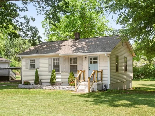 1051 Dell Ave SE, Smyrna, GA 30080