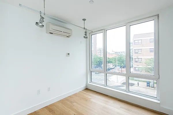 Rented by Nooklyn NYC LLC | media 70