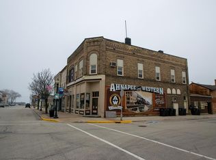 504 3rd St, Algoma, WI 54201