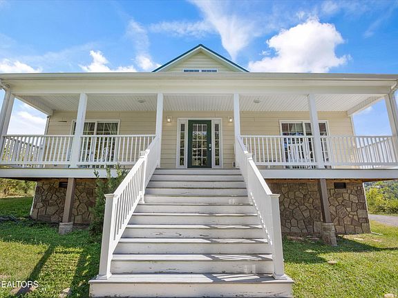 4th image of 807 Wattle Blossom Way