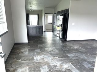 1009 Sierra St UNIT 1, Harrisburg, SD 57032