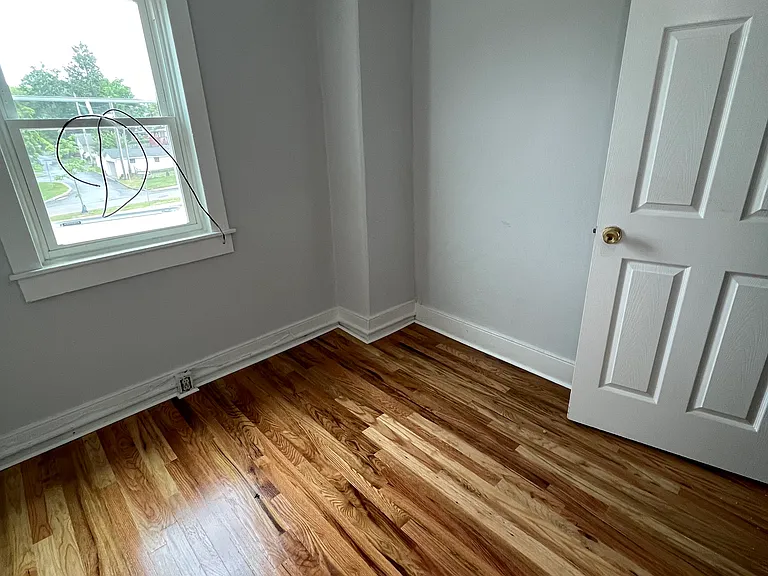214-216 W Madison St #217 — Photo 11