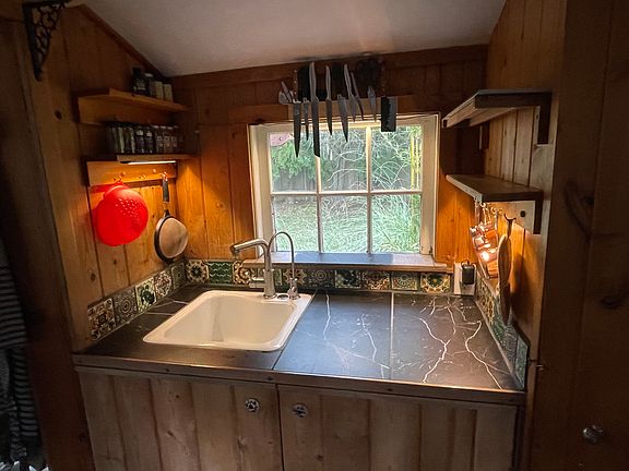 3rd image of 1118 Blaine St #A