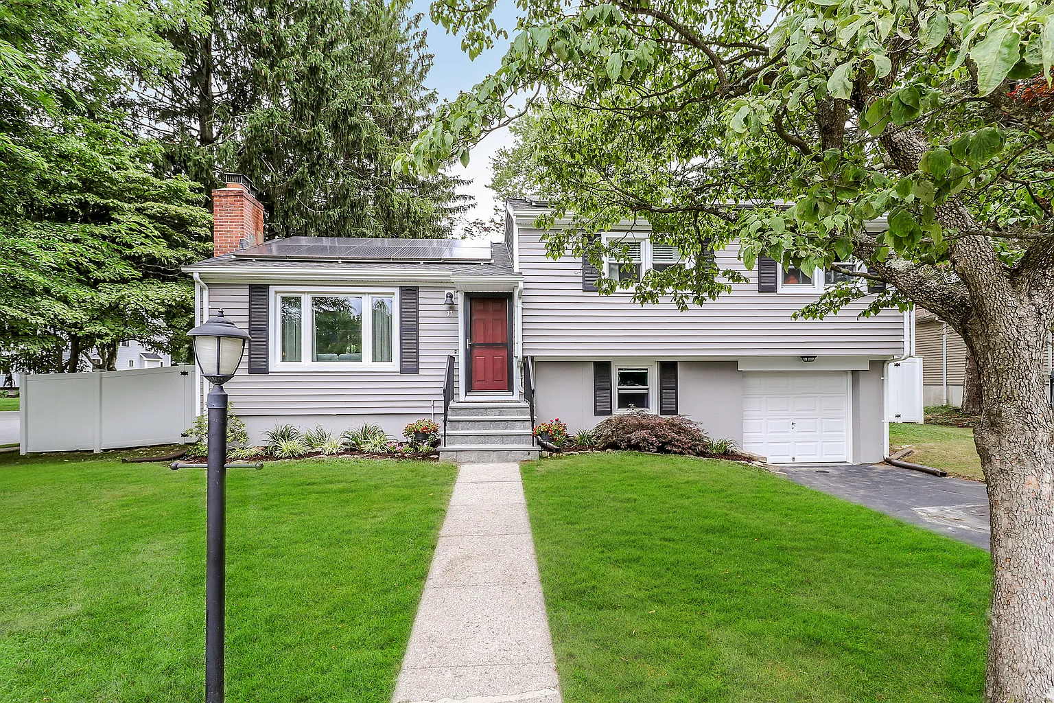 37 Windsor Pl photo 1