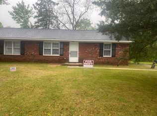 603 W Waddell St #605, Selma, NC 27576
