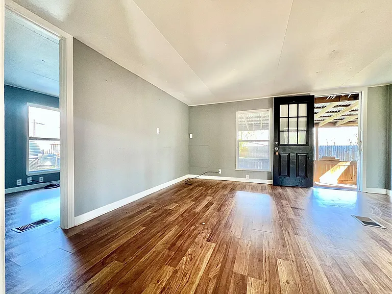 1508 Darden Dr — Photo 17