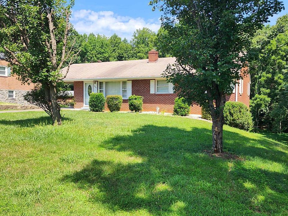 1st image of 494 Rosewood Ave