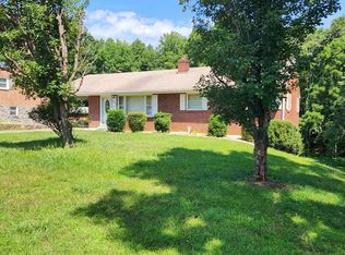 494 Rosewood Ave, Martinsville, VA 24112