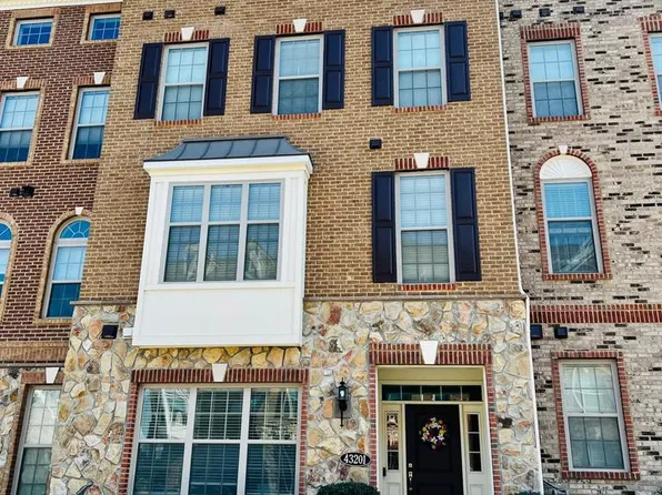 43201 Halkett Sq, Ashburn, VA 20148