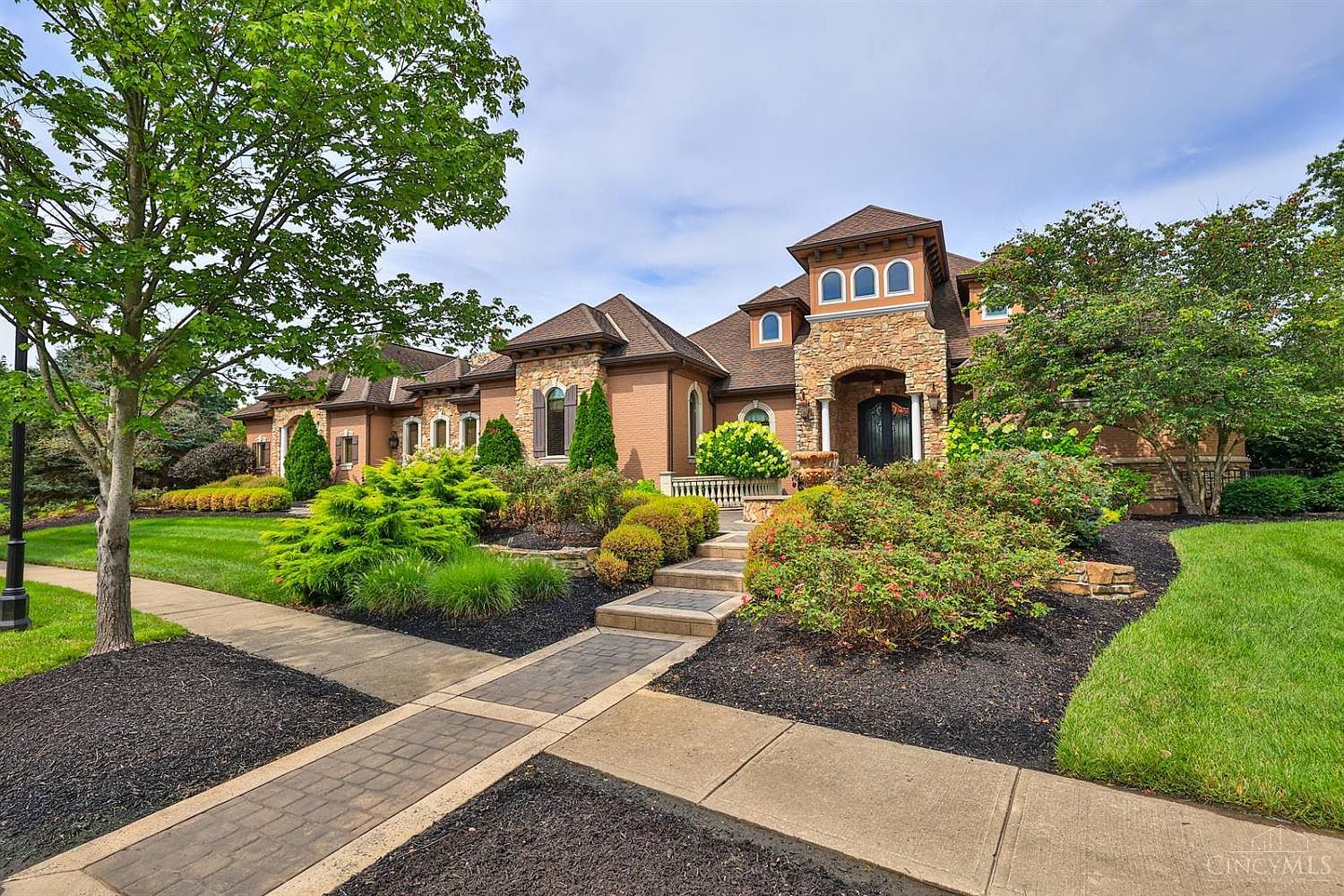 25 Vintage Walk, Cincinnati, OH 45249 | Zillow