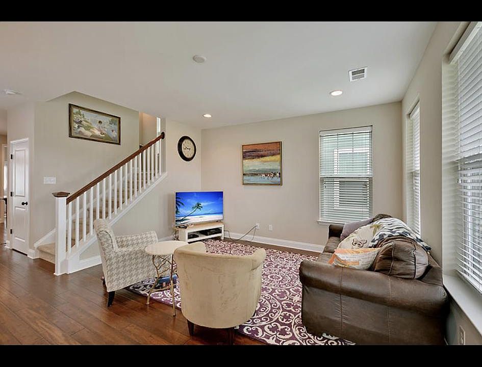 2nd image of 1019 Ashley Gardens Blvd
