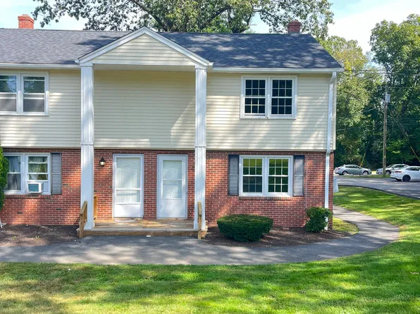 10 Carolina Drive APT 36, Montville, CT 06370