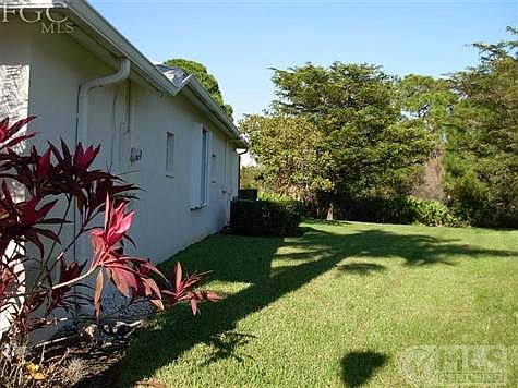 4th image of 14000 Castle Hill Way