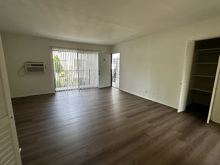 10250 W Camarillo St #15 — Photo 7