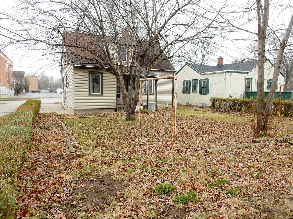 2nd image of 850 9th St