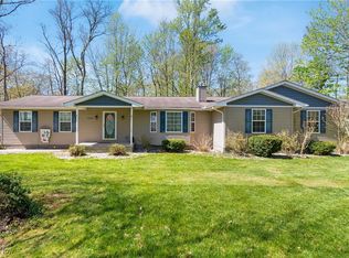 608 Lynnview St SW, Hartville, OH 44632
