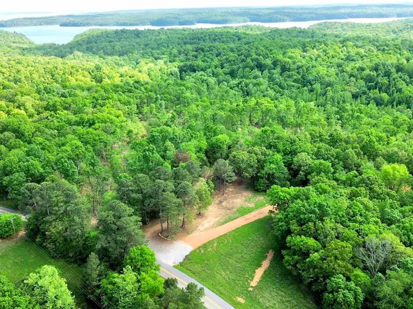 2800 Rowlett Trl, Murray, KY 42071