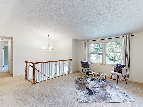 4th image of 4417 Galaxy Dr