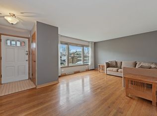 718 1/2 N Western Ave, Park Ridge, IL 60068