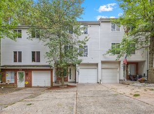 192 Ilyssa Way, Staten Island, NY 10312