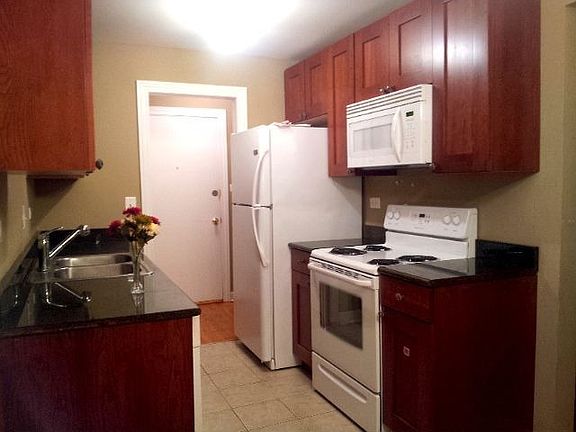 3rd image of 10119 Old Orchard Ct Unit 103
