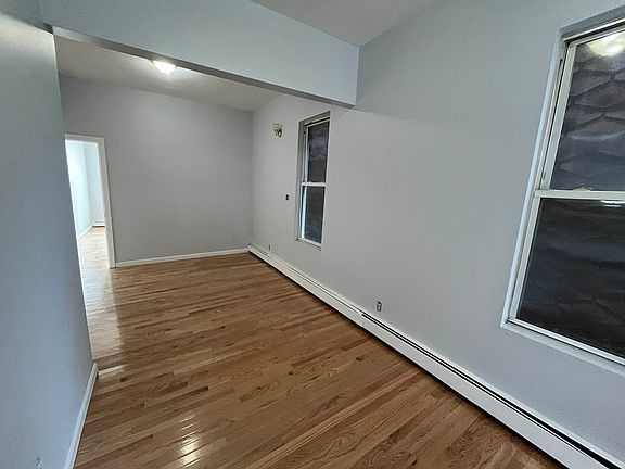 2nd image of 42-09 Broadway #2L