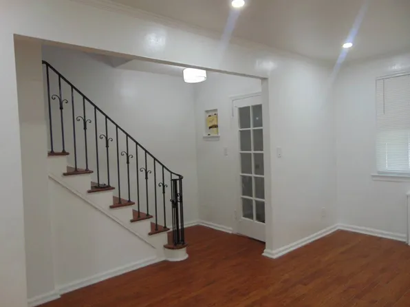 18904 114th Rd, Saint Albans, NY 11412