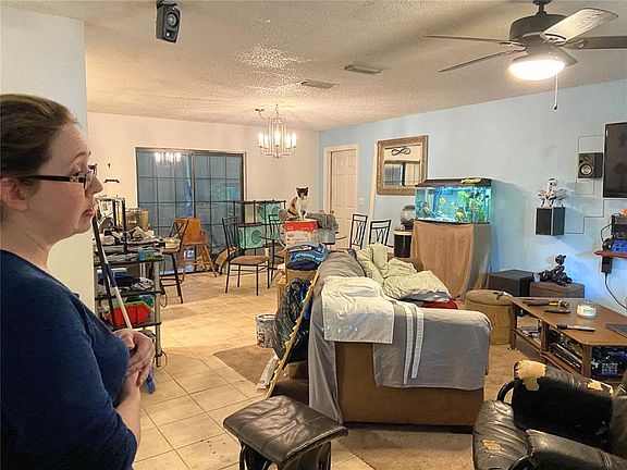 4th image of 6392 NW 57th Ave
