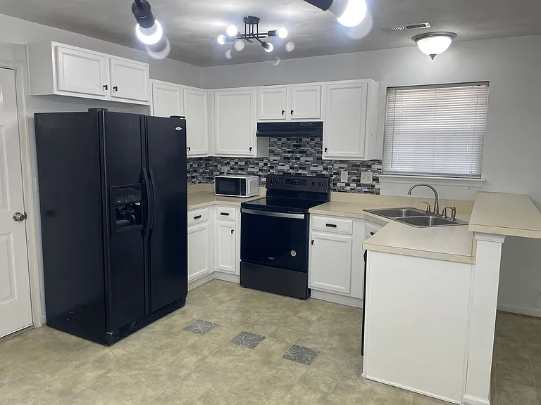 4781 Cullen Rd — Photo 13