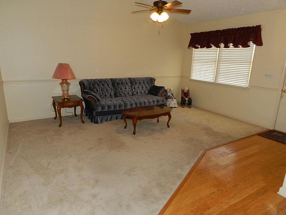 2nd image of 1430 Whitley Dr #1430