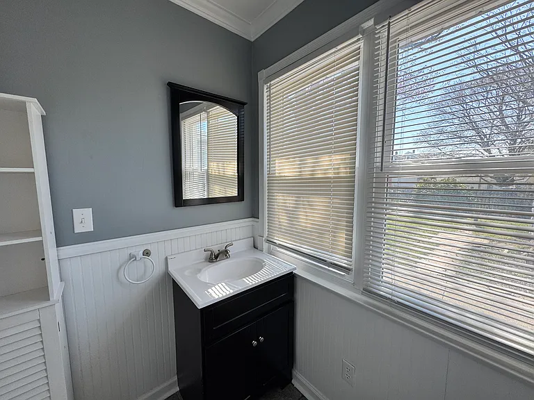 2920 Walnut St — Photo 6