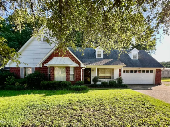 1215 Haleville St, Southaven, MS 38671
