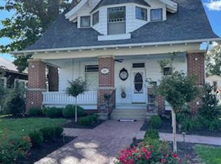 209 S 1st St, Fairfield, IL 62837