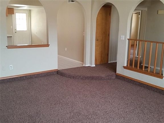 4th image of 712 Villa Flores Dr