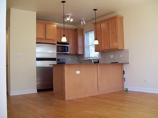 2nd image of 4116 W Congress Pkwy #2