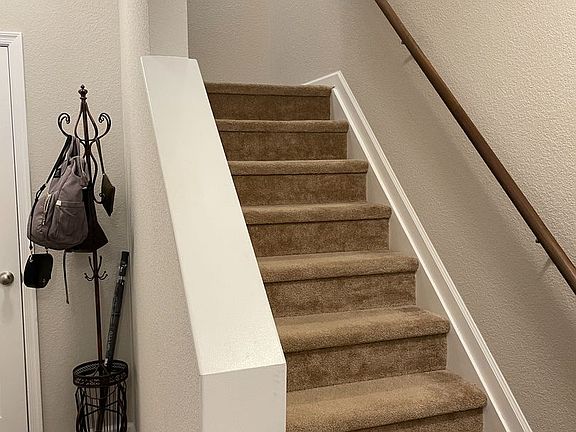 3rd image of 282 Paradise Dr
