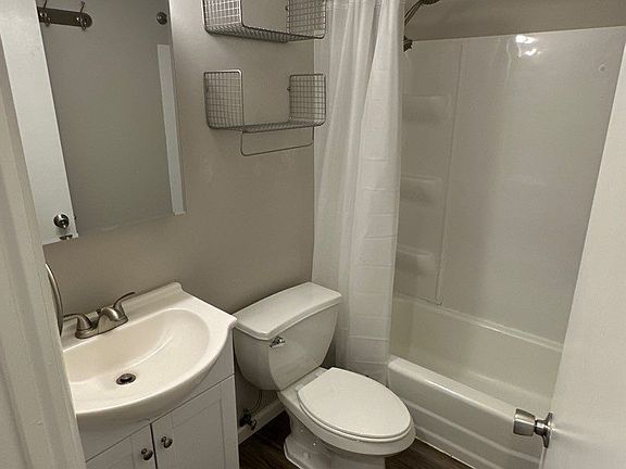 Hall full bath