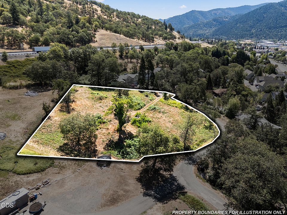 1st image of 701 NE Tokay Hts