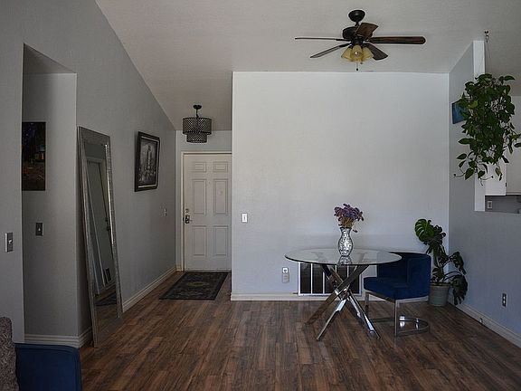 4th image of 14801 Montrose Way