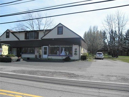 1st image of 160 Lake St