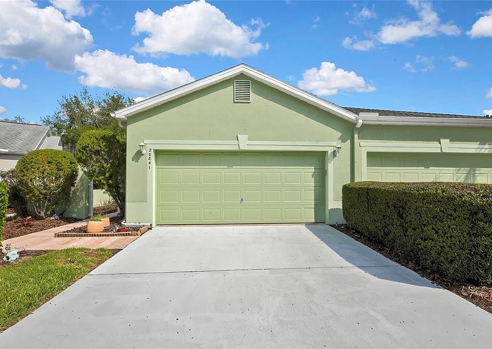 1st image of 20841 Eustis Rd