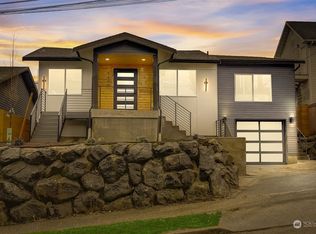 9446 36th Ave SW, Seattle, WA 98126