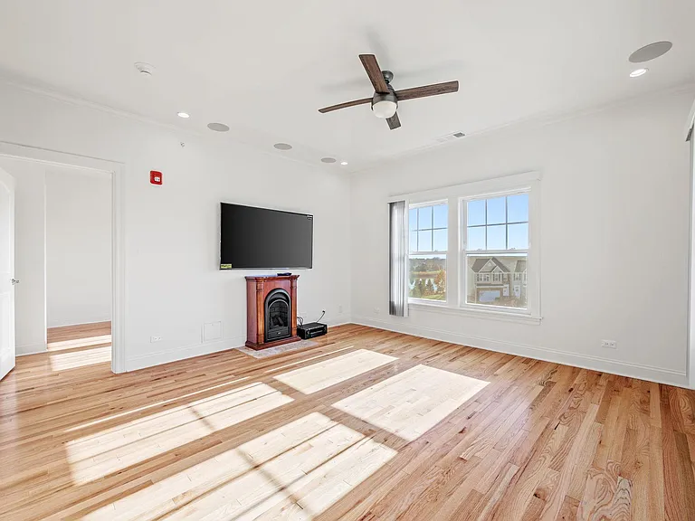 The Legacy Apartments — Photo 4