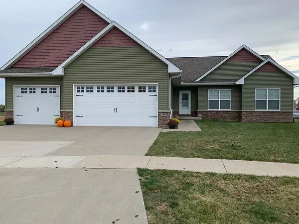 119 Summit Dr, Tipton, IA 52772