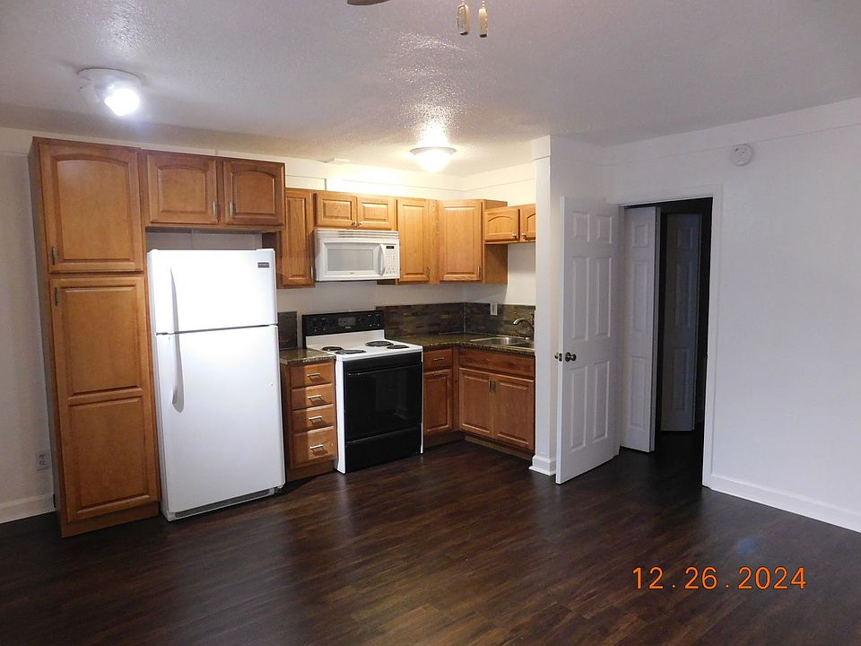 1st image of 936 E Giddens Ave APT 3